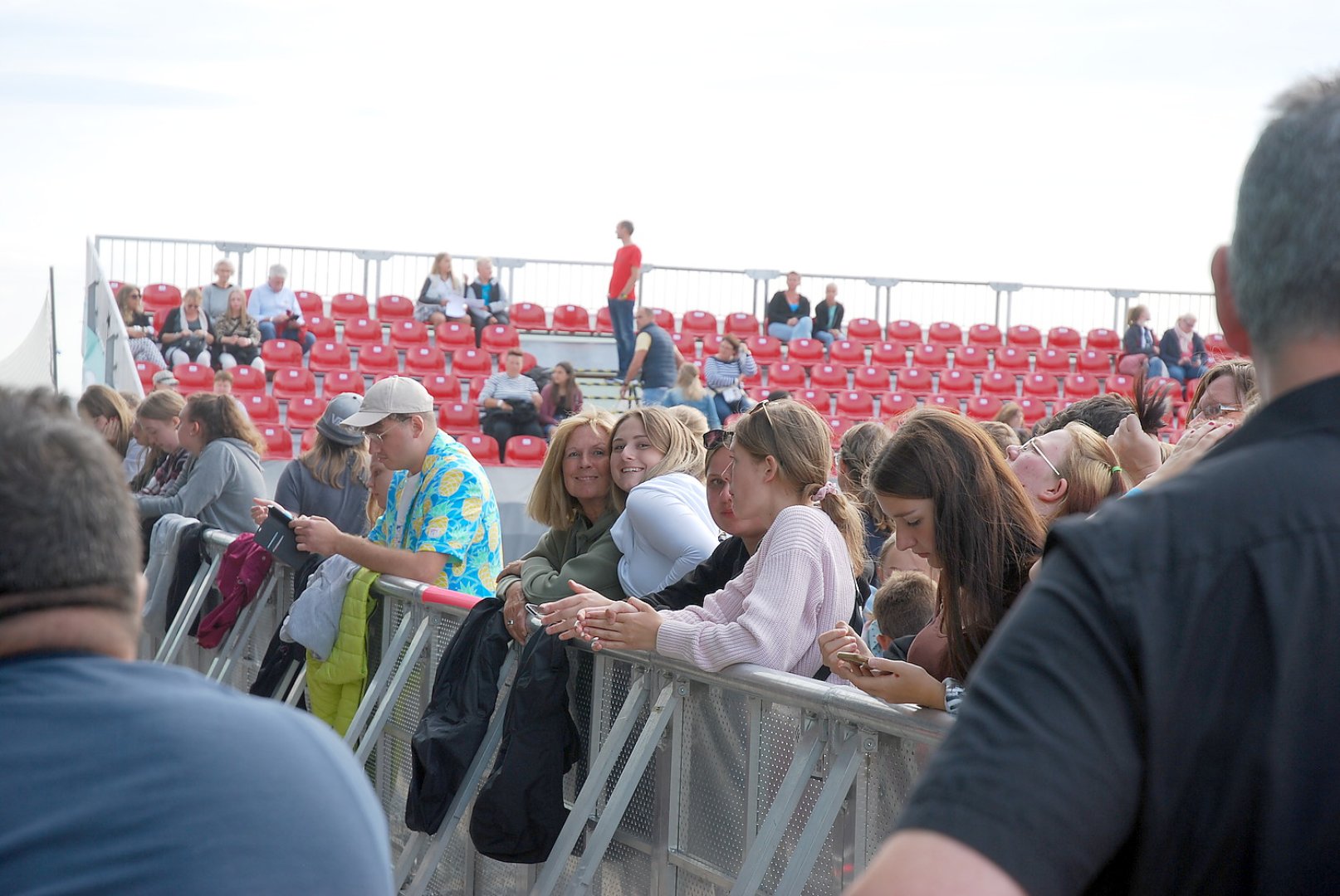 Beach Days 2022: Beste Stimmung beim Konzertabend am Borkumer Nordstrand - Bild 21