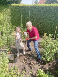 Teetied für Leeraner Hospizarbeit - Bild 36