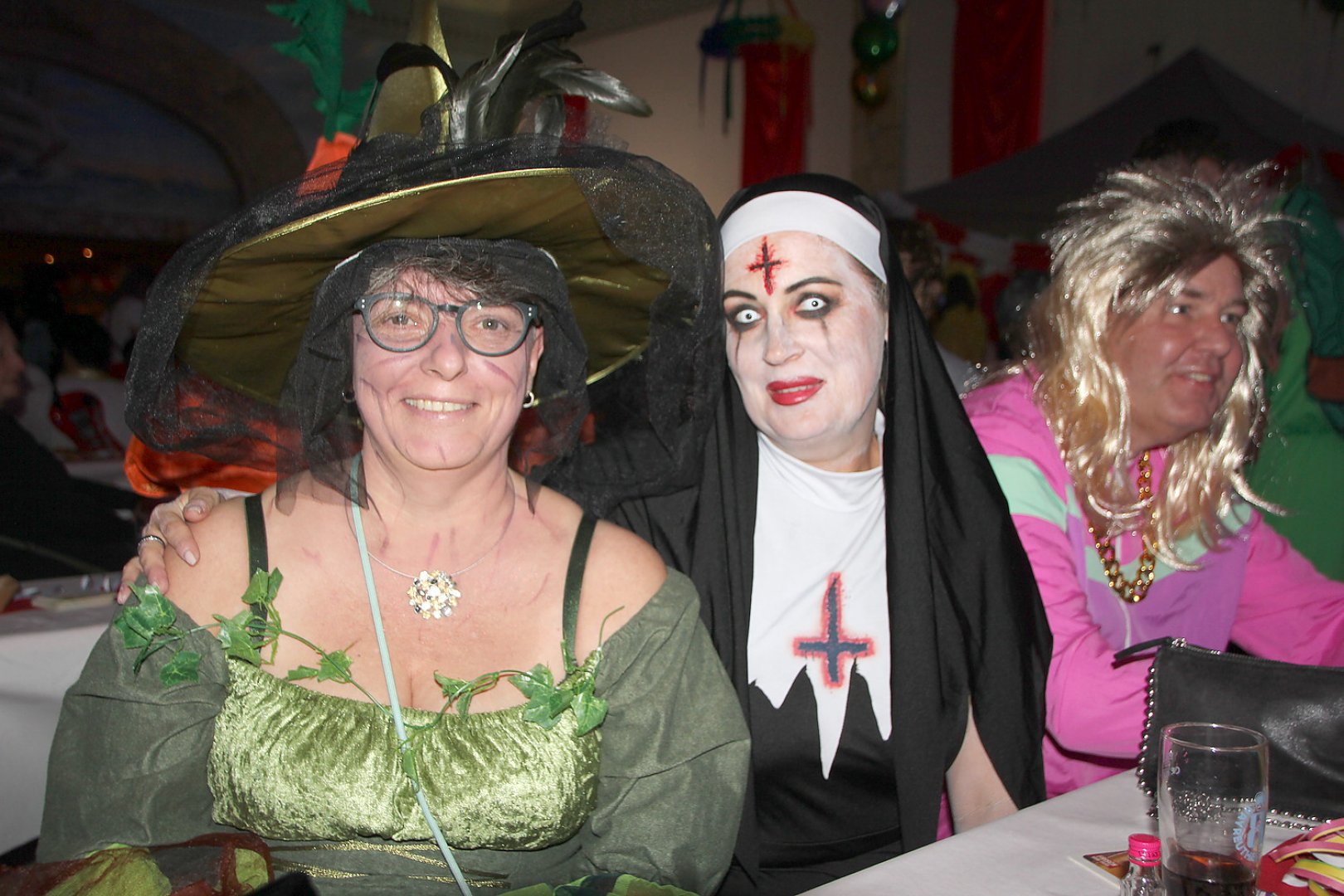 So bunt feiert Borkum Karneval - Bild 5