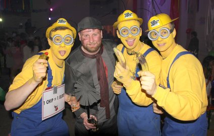 So bunt feiert Borkum Karneval - Bild 16