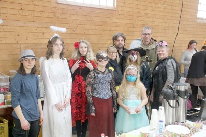 So bunt feiert Borkum Karneval - Bild 25