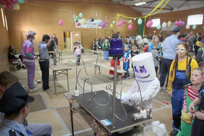 So bunt feiert Borkum Karneval - Bild 26