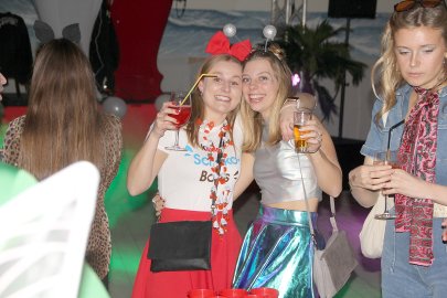 So bunt feiert Borkum Karneval - Bild 29