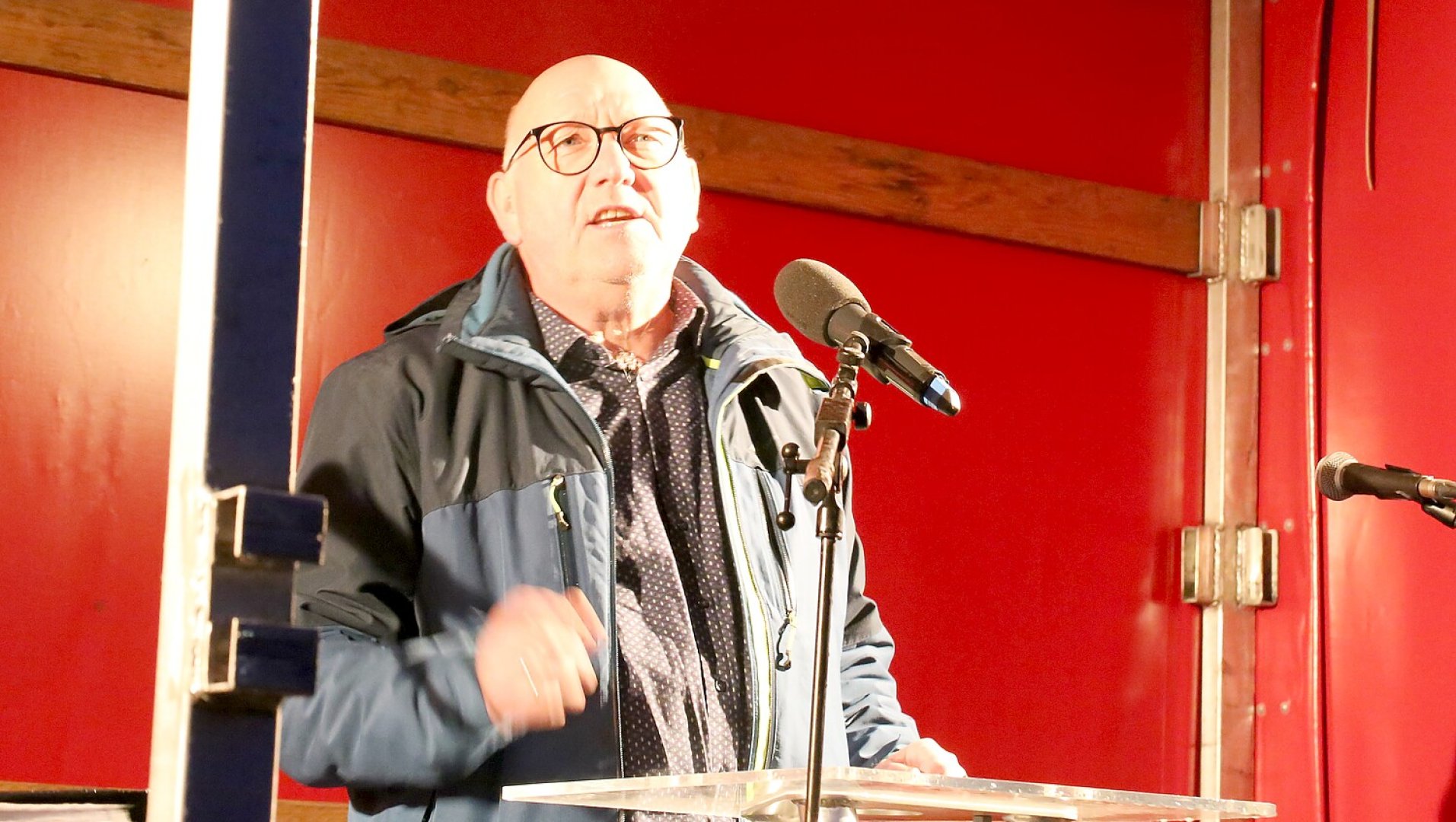 Mahnwache gegen rechts in Wiesmoor - Bild 2
