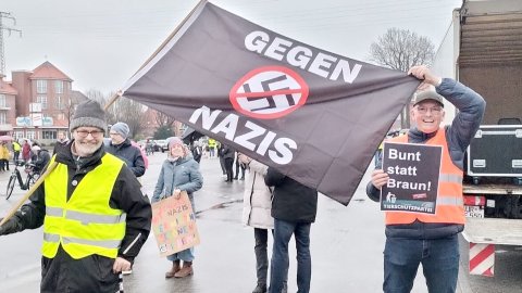 Mahnwache gegen rechts in Wiesmoor - Bild 4