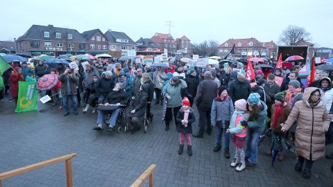 Mahnwache gegen rechts in Wiesmoor - Bild 15