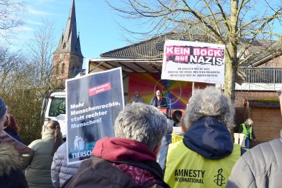 Hunderte demonstrieren in Remels für Demokratie - Bild 13