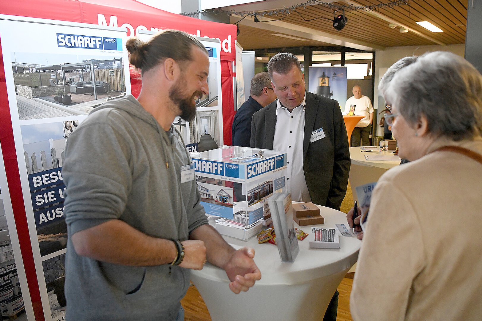 Schaufenster der Wirtschaft in Moormerland - Bild 1