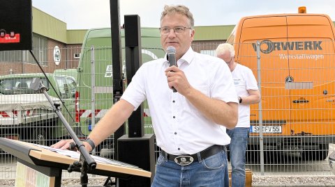 Dieser Traktor geht für Wiesmoor durchs Feuer - Bild 2