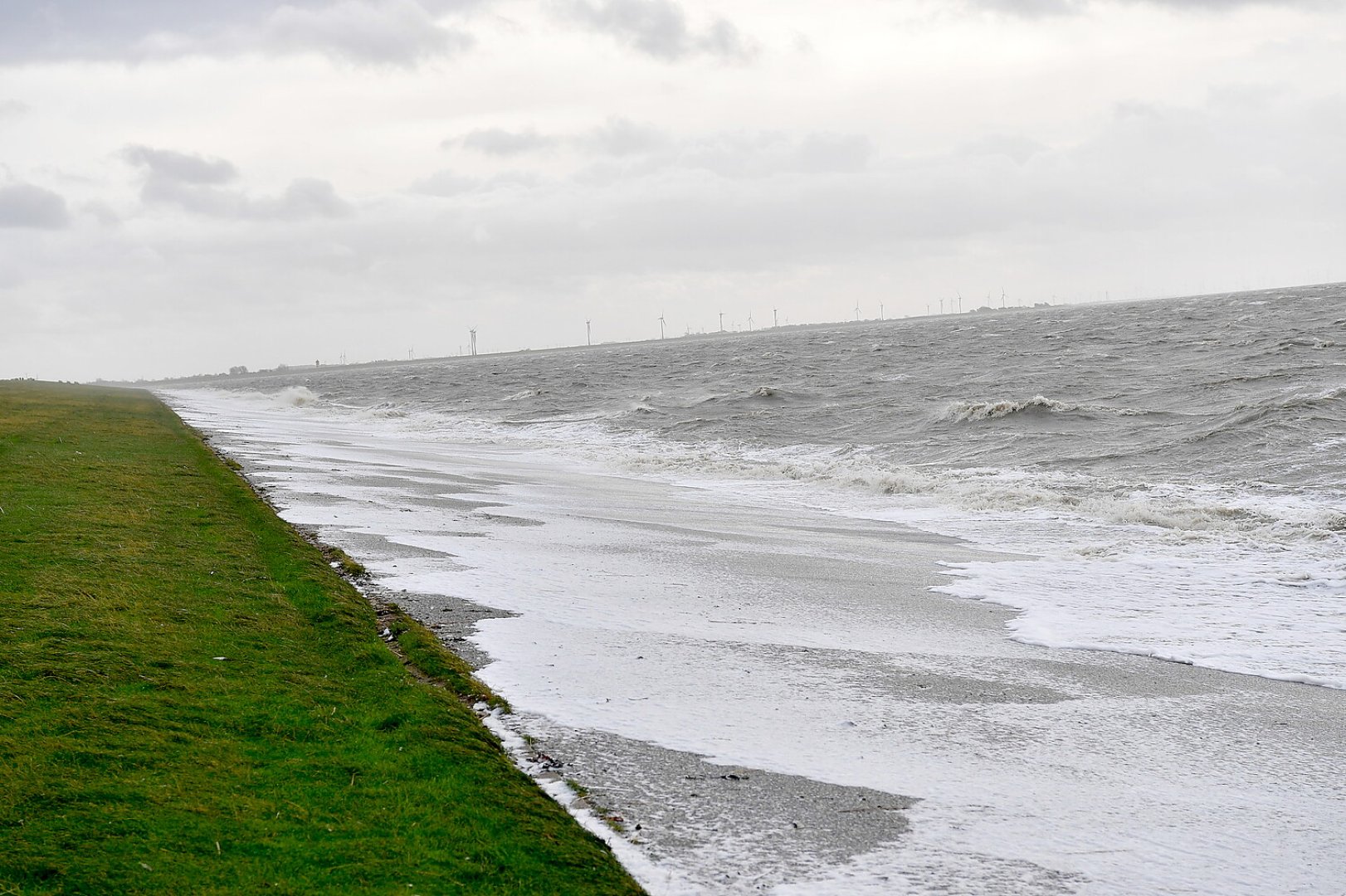 Sturmtief „Joshua“ in der Krummhörn - Bild 20