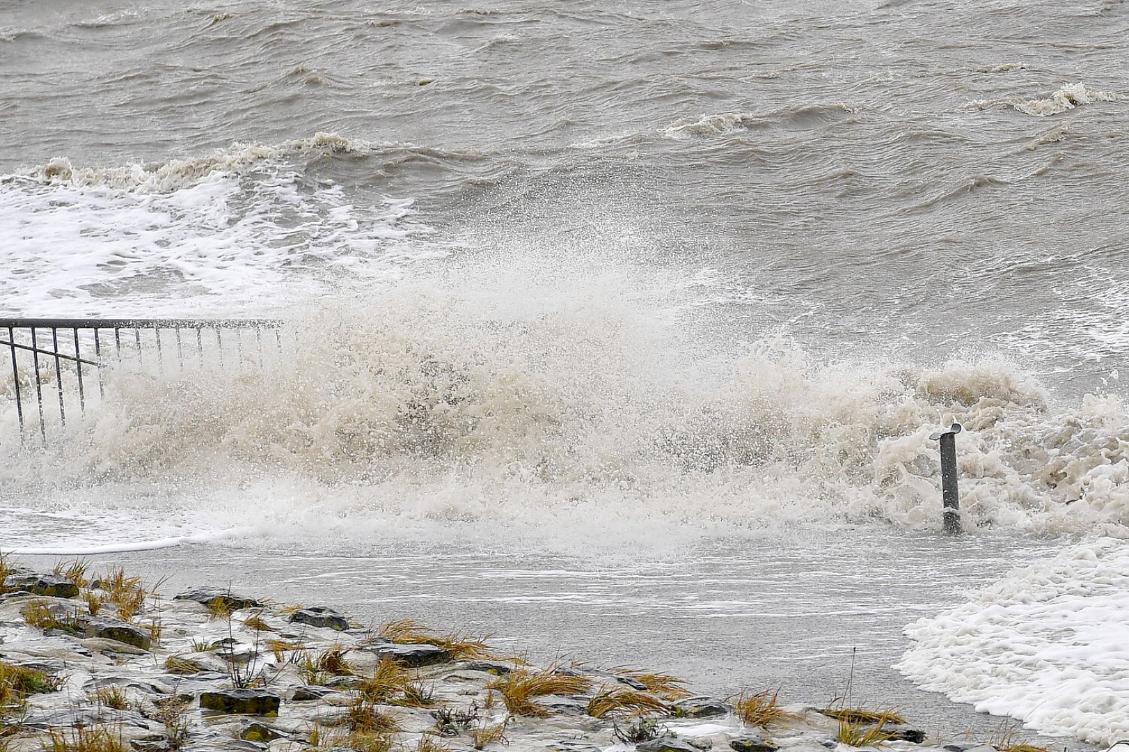 Sturmtief „Joshua“ in der Krummhörn - Bild 22