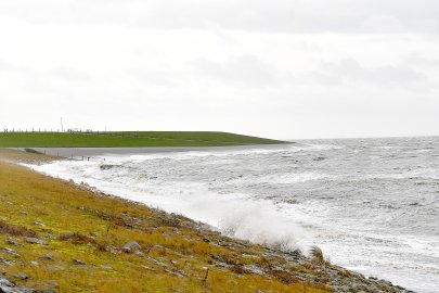 Sturmtief „Joshua“ in der Krummhörn - Bild 23