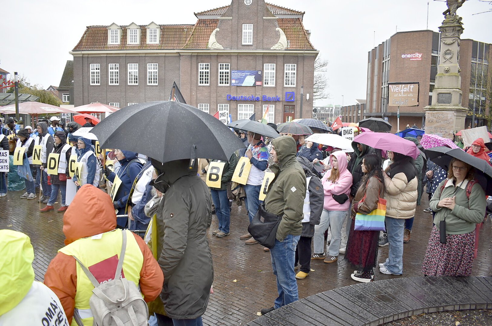 "Stadtbild"-Demo in Leer - Bild 6
