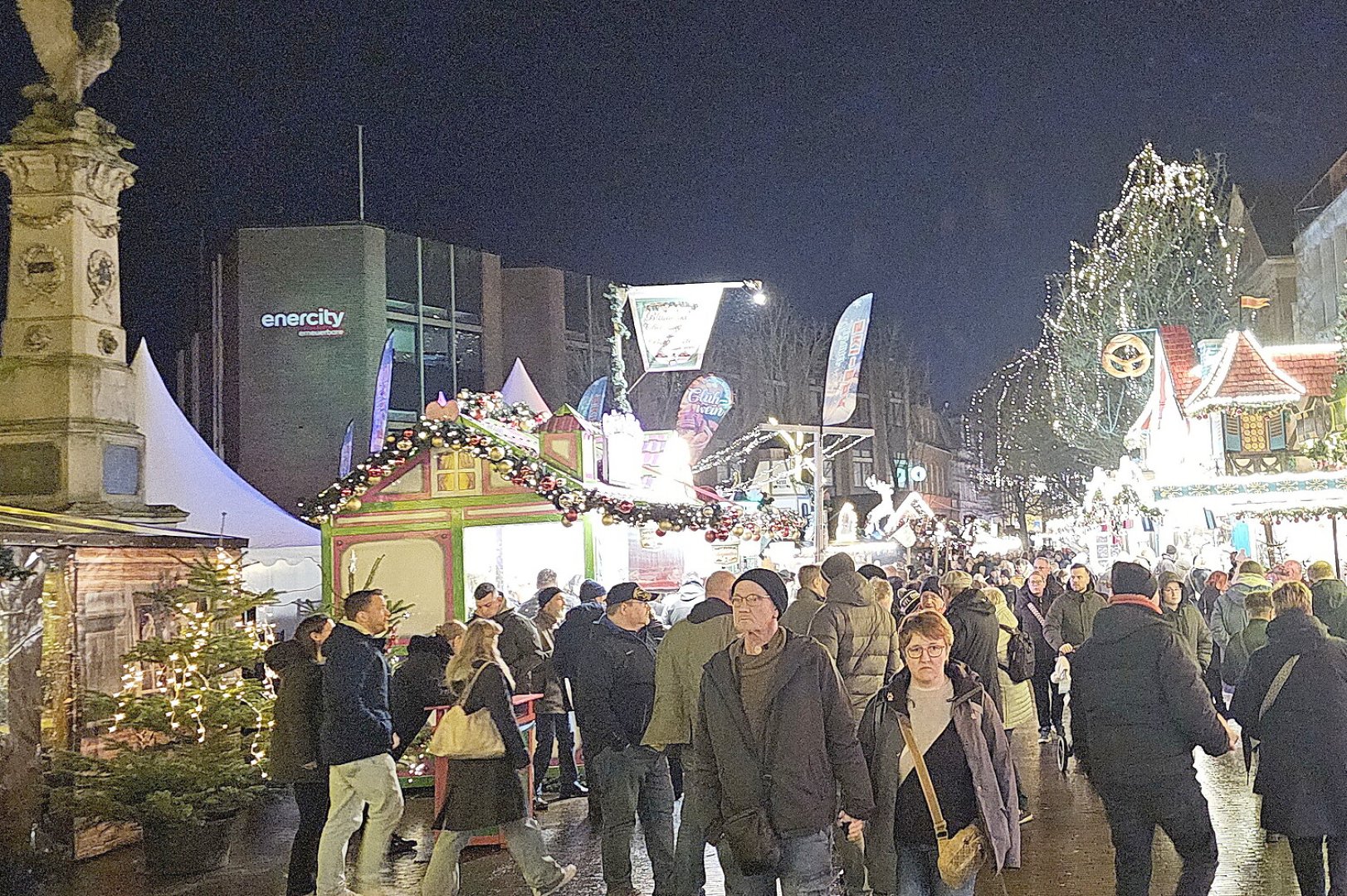 Weihnachtsmarkt in Leer - Bild 1