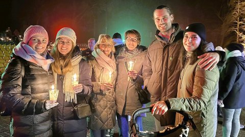 Bildergalerie vom Weihnachtssingen - Bild 4