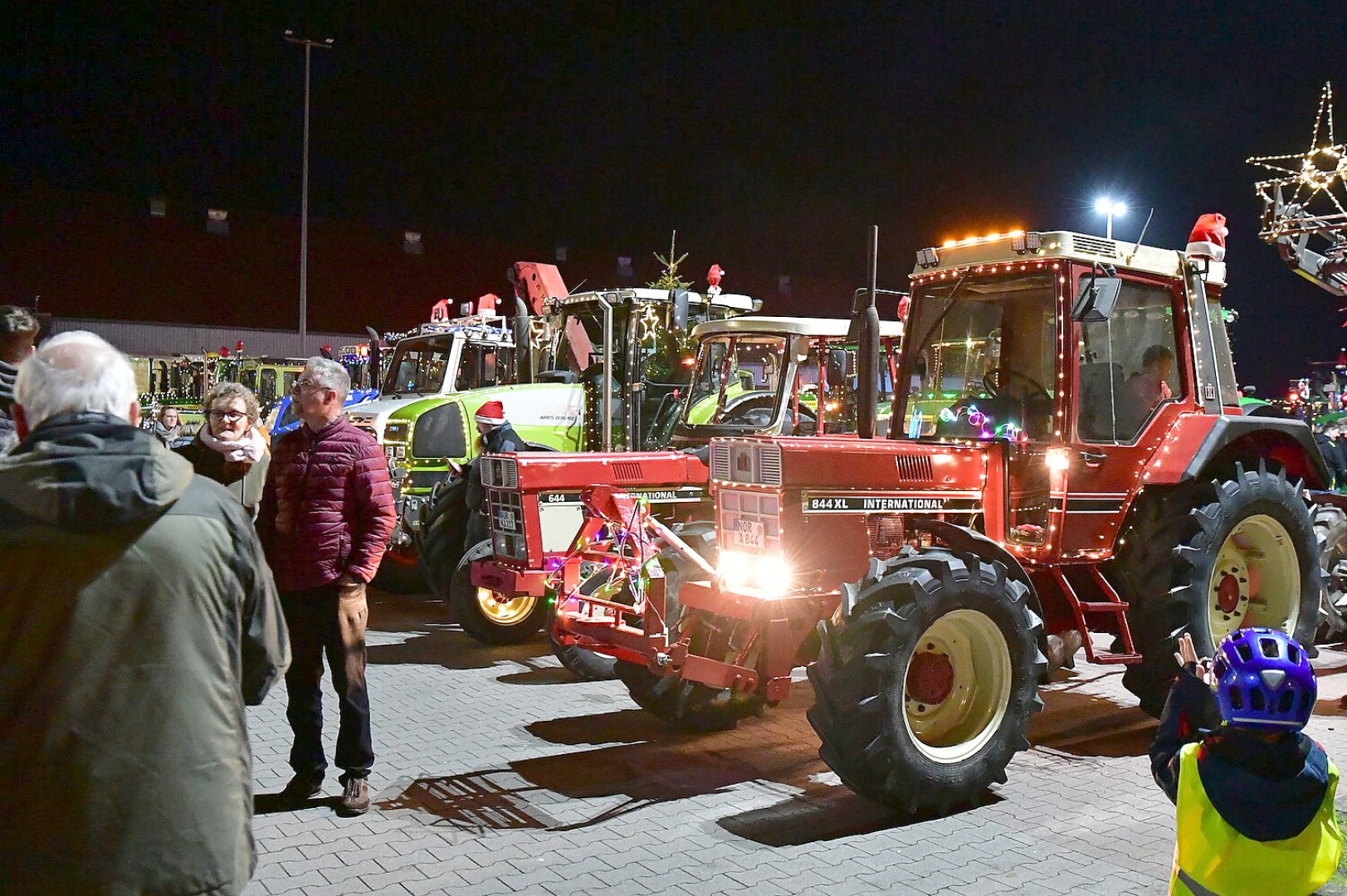 So war die Lichterfahrt in der Krummhörn - Bild 1