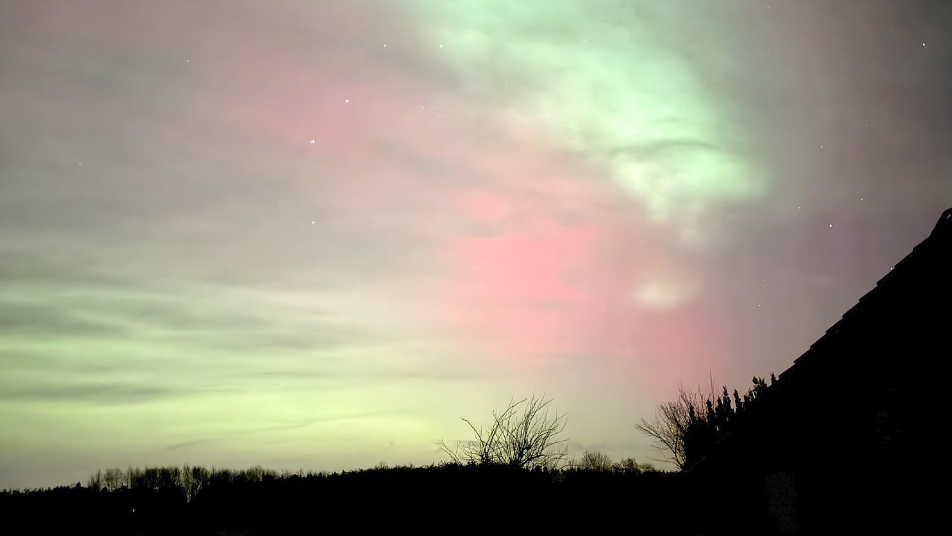 Polarlichter am Himmel über Ostfriesland - Bild 1