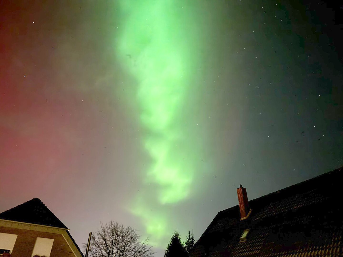 Polarlichter am Himmel über Ostfriesland  - Bild 1