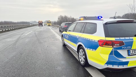 Glatteis auf der Autobahn 31 - Bild 2