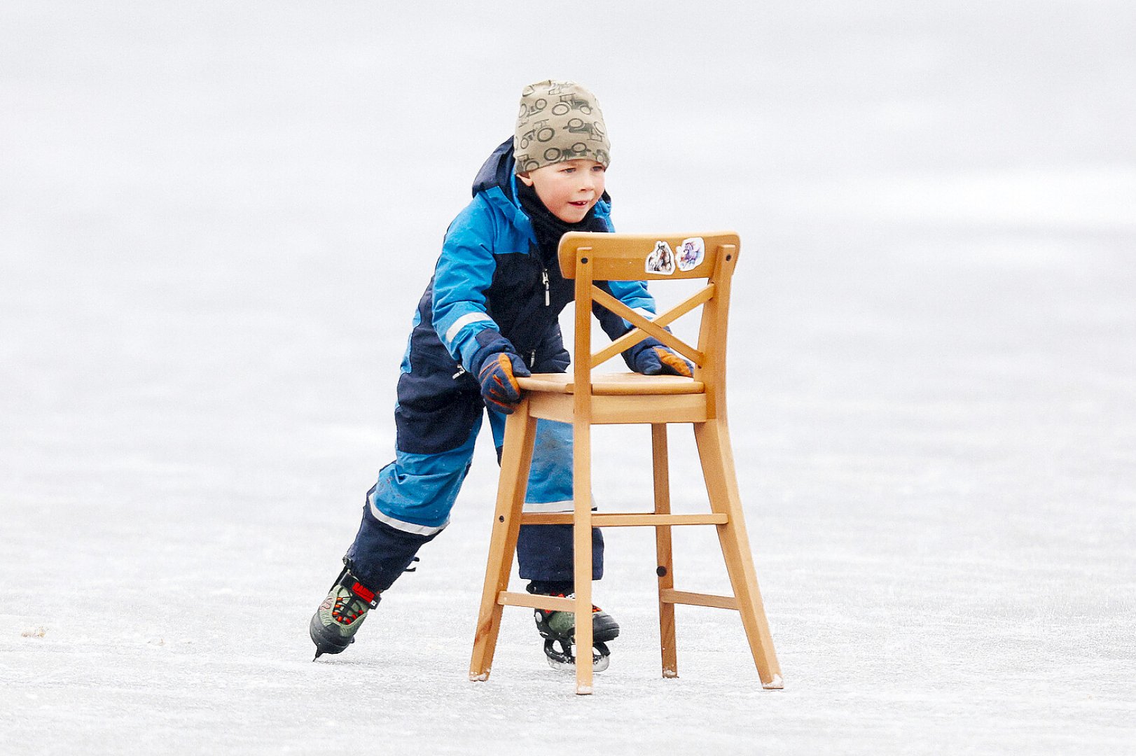 Großer Winterspaß beim Schöfeln in Neermoor - Bild 1