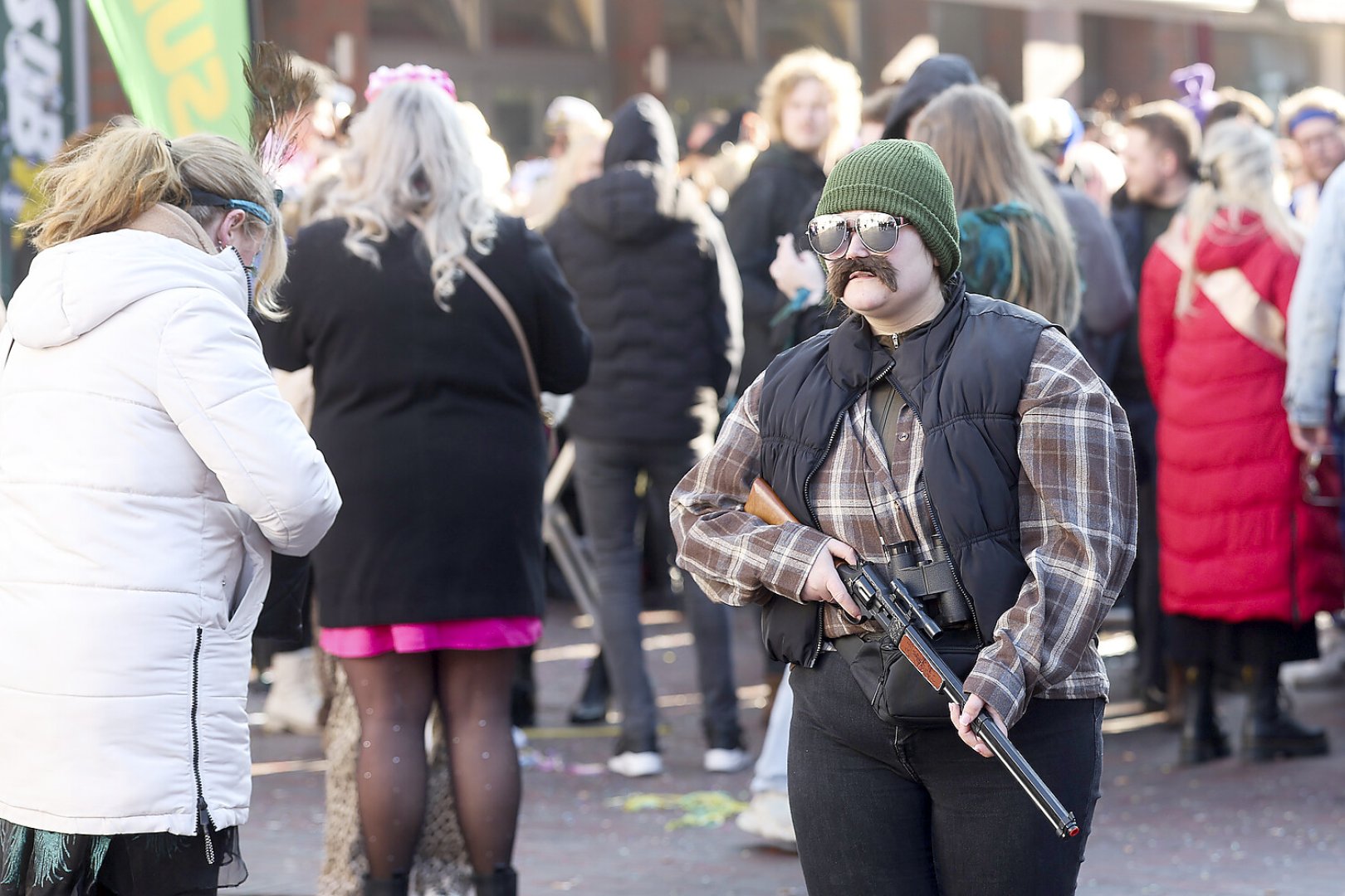 Bildergalerie Pappnasenball - Bild 42