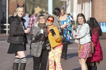 Bildergalerie Pappnasenball - Bild 43