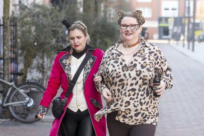 Bildergalerie Pappnasenball - Bild 44