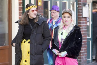 Bildergalerie Pappnasenball - Bild 89