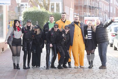 Bildergalerie Pappnasenball - Bild 111