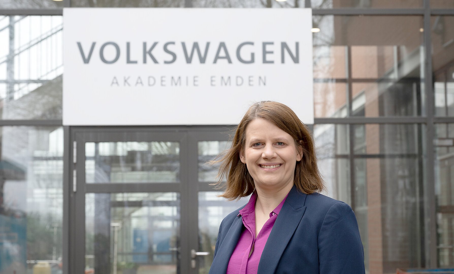 Kultusministerin besucht VW Emden - Bild 1
