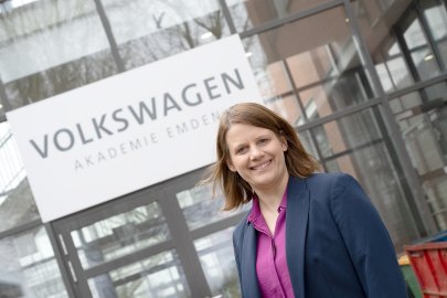 Kultusministerin besucht VW Emden - Bild 2