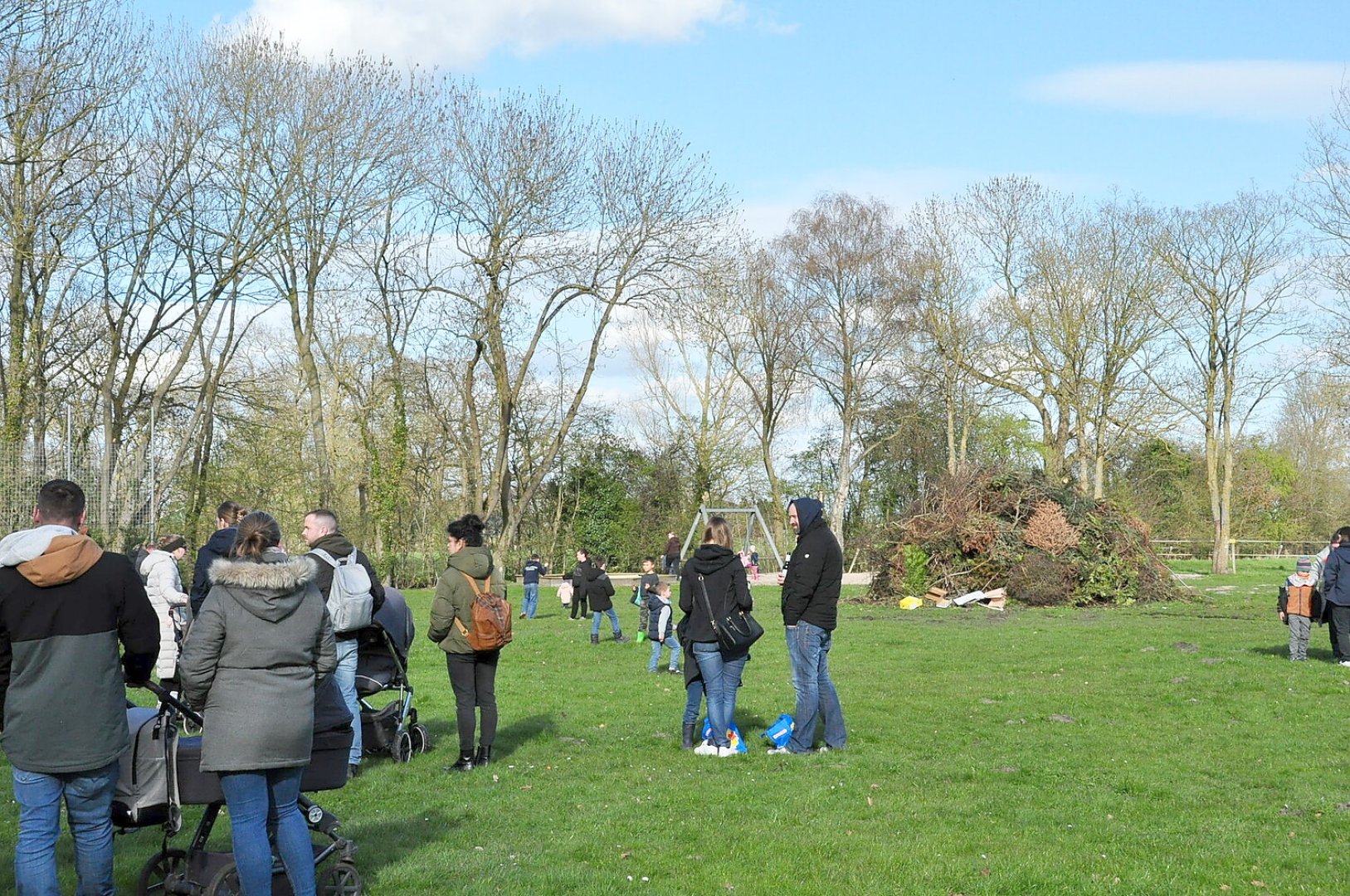 Osterfeuer in Bunderhee - Bild 1