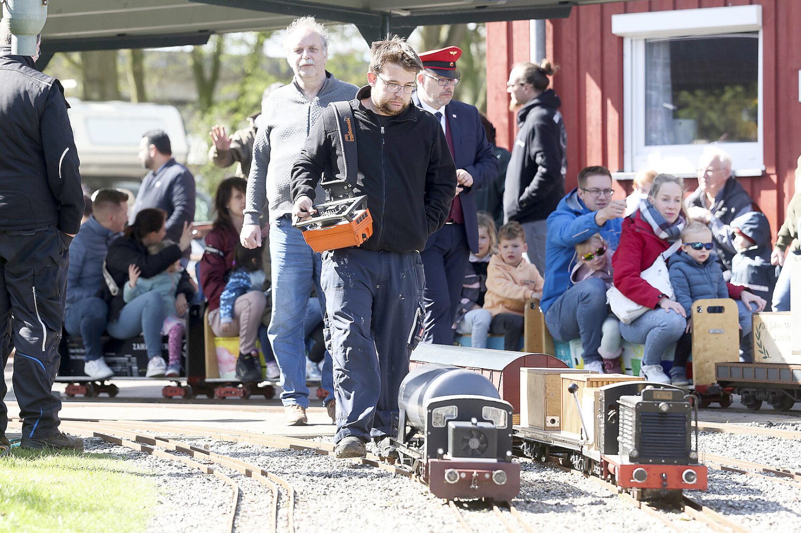Andampfen der Emder Minibahn - Bild 11