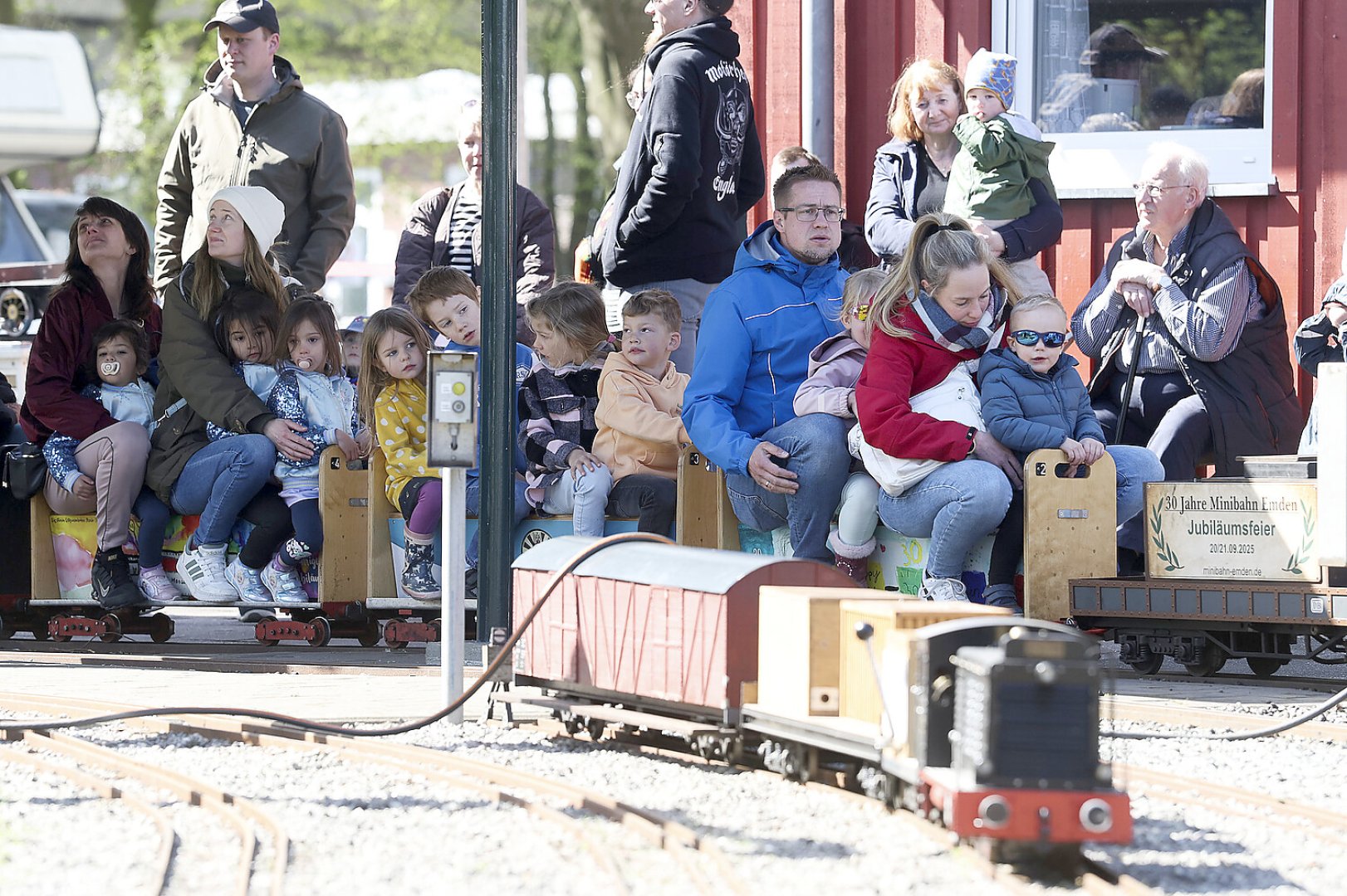 Andampfen der Emder Minibahn - Bild 12