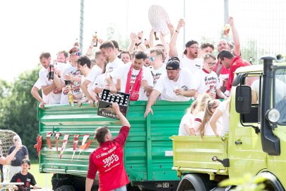 FT Groß-Midlum feiert Aufstieg - Bild 3