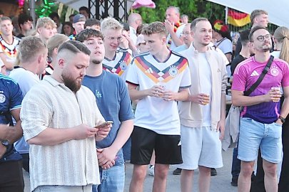 Die schönsten Bilder vom Public Viewing in Leer - Bild 2