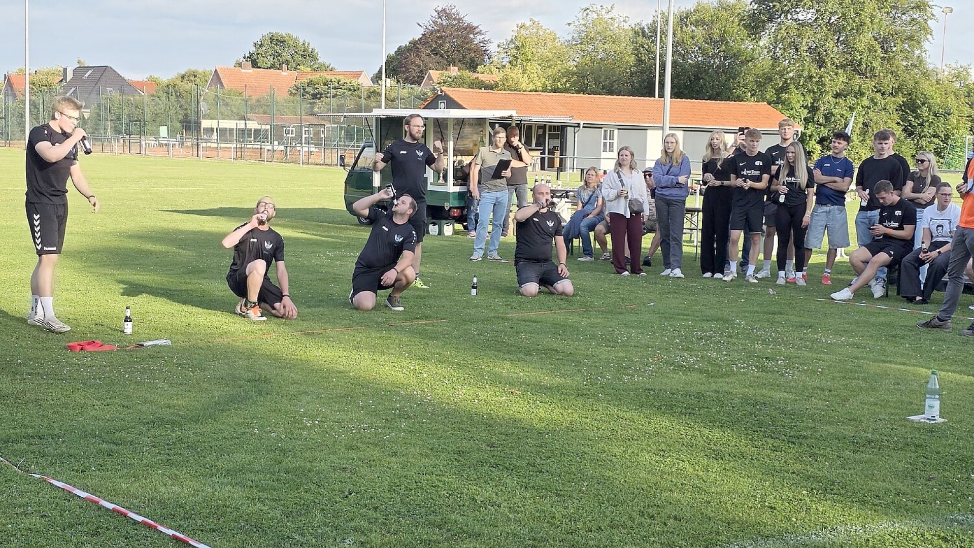 Flunkyballturnier in Neukamperfehn - Bild 1