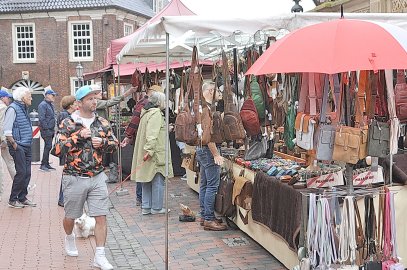Kunst- und Handwerkermarkt in Leer - Bild 2