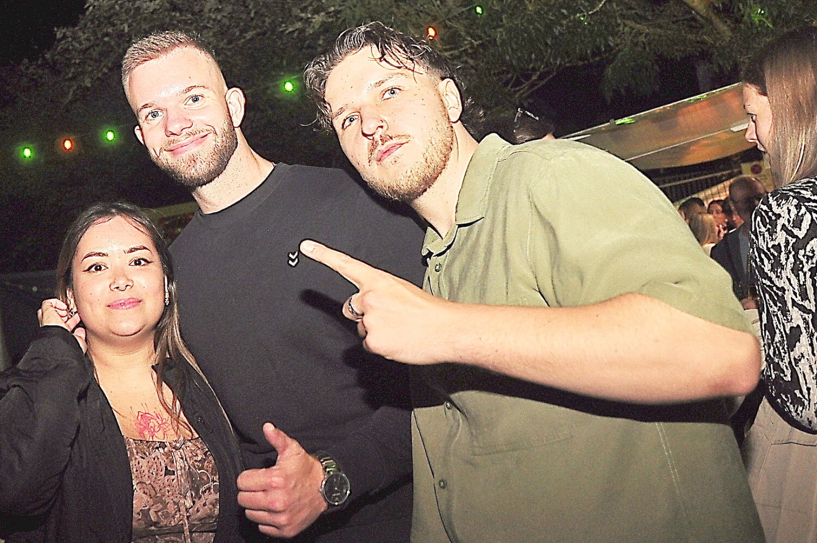 Samstagabend auf dem 25. Weinfest in Leer - Bild 1