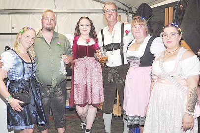 Oktoberfest in Warsingsfehn - Bild 2