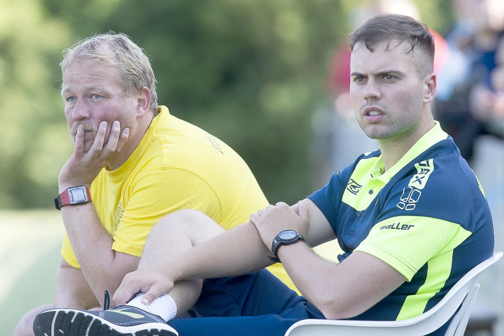 Christian Rosendahl (links) und Thorben Dirks stehen mit Germania Leer vor einer schwierigen Saison. Foto: Doden