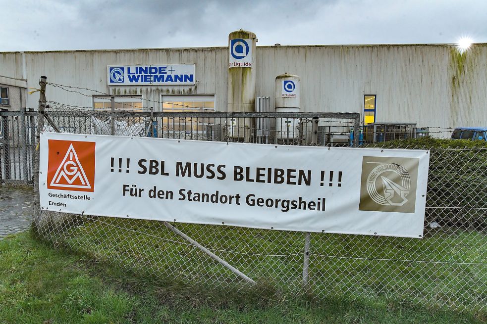 Der Standort von Linde+Wiemann in Georgsheil soll im kommenden Jahr geschlossen werden. Wann genau? Darüber wird noch gestritten. Foto: Ortgies/Archiv