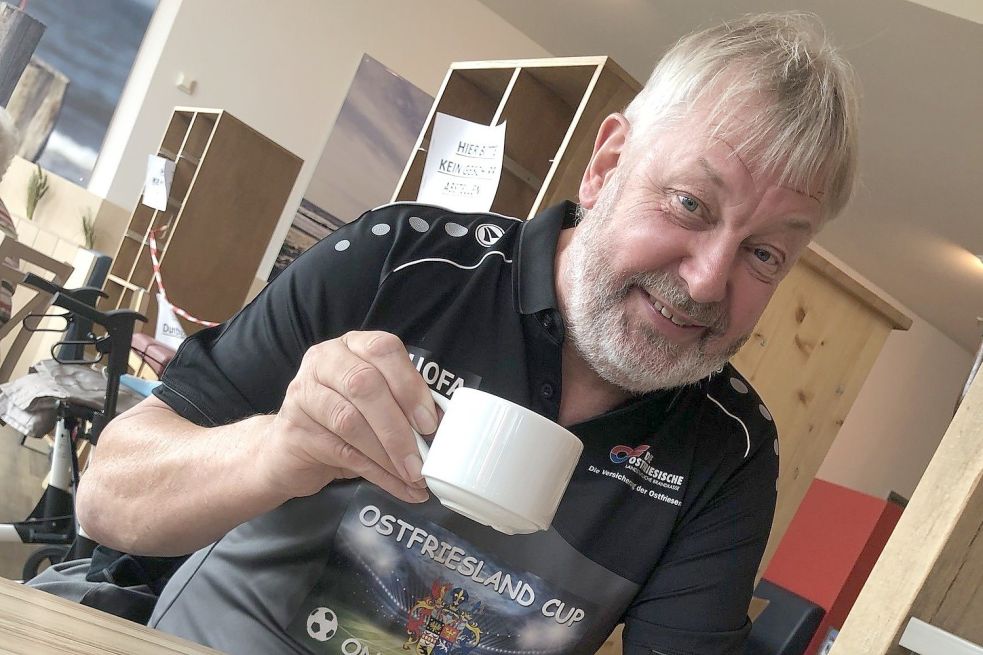 Der Ostfrieslandcup ist gemeistert, der Stress vorüber. Organisator Manfred Bloem kann es sich jetzt auch mal gemütlich machen. Foto: Homes