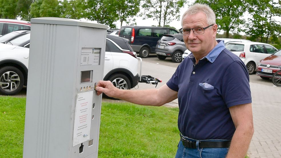 Hätte nichts gegen modernere Automaten: Heinz Schade aus Cloppenburg. Foto: Wagenaar