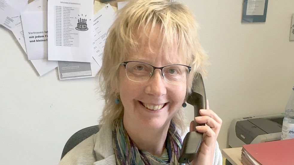 Anne Dirksen am Telefon. Foto: privat
