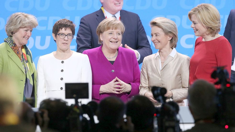 Ein Bild aus anderen Zeiten. Im Februar 2018 wurde spekuliert, ob die CDU-Führung zur Frauenriege wird. Jetzt sieht es so aus, als schlage in der Union die Stunde der Männer. Foto: Foto: dpa/Wolfgang Kumm