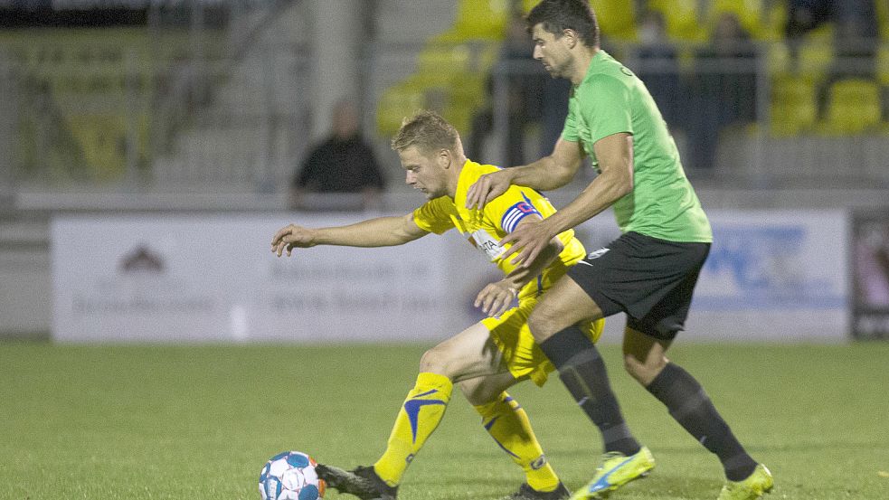 Germanias Lukas Koets (gelbes Trikot) versucht hier, Tim Schouwer zu enteilen. Foto: Doden