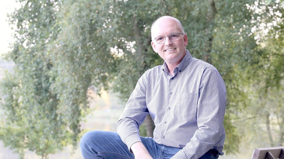 Diedrich Kleen ist für die Tierschutzpartei in den Wiesmoorer Stadtrat eingezogen und gern am Ottermeer unterwegs. Foto: Böning