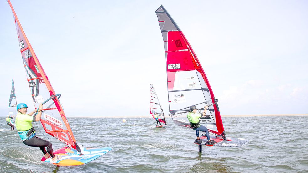 Am vergangenen Wochenende lieferten sich die Windsurfer einen spannenden Wettkampf. Fotos: CW/boardpicture