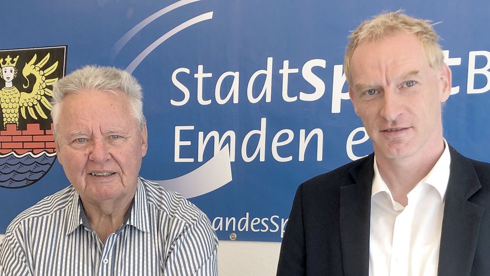 Nach 19 Jahren gibt Hans-Jürgen Wehmhörner (links) sein Amt als Chef des Stadtsportbundes auf. Als seinen Nachfolger wünscht er sich den Juristen Peter Bartsch. Foto: H. Müller